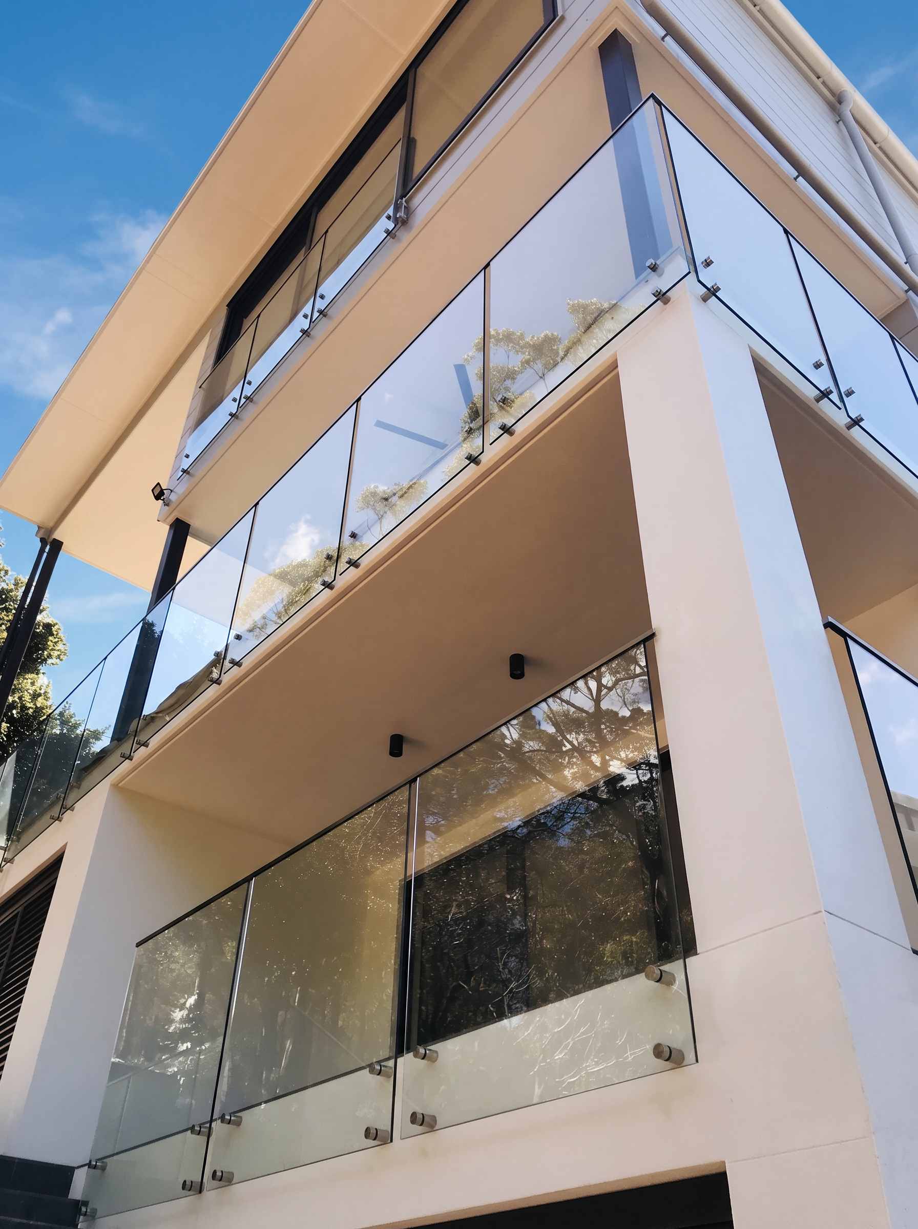 Balustrades & Pool Fencing by Verre